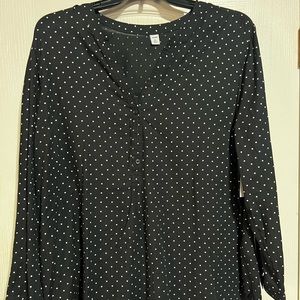 NWT Old Navy Blouse Black/White Polka dot blouse XXL